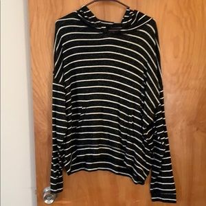 American Eagle Pullover w/ Hood